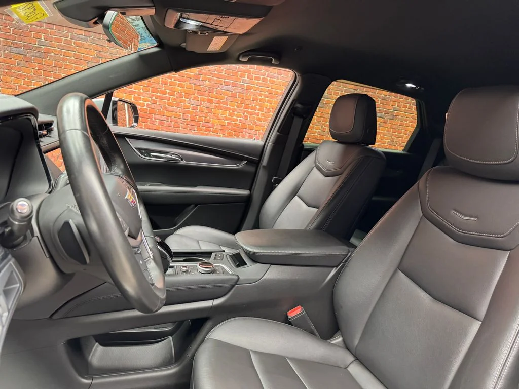 Used 2023 Cadillac XT5 - photo 7