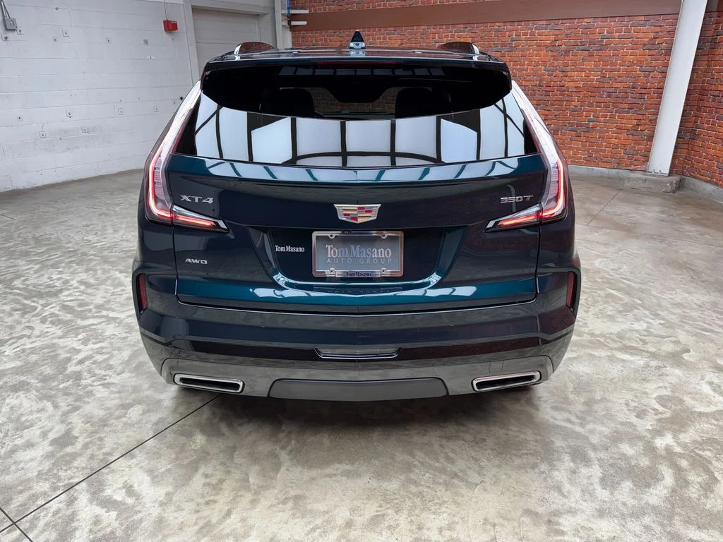 Used 2024 Cadillac XT4 - photo 25