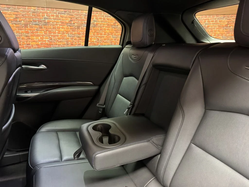 Used 2024 Cadillac XT4 - photo 32