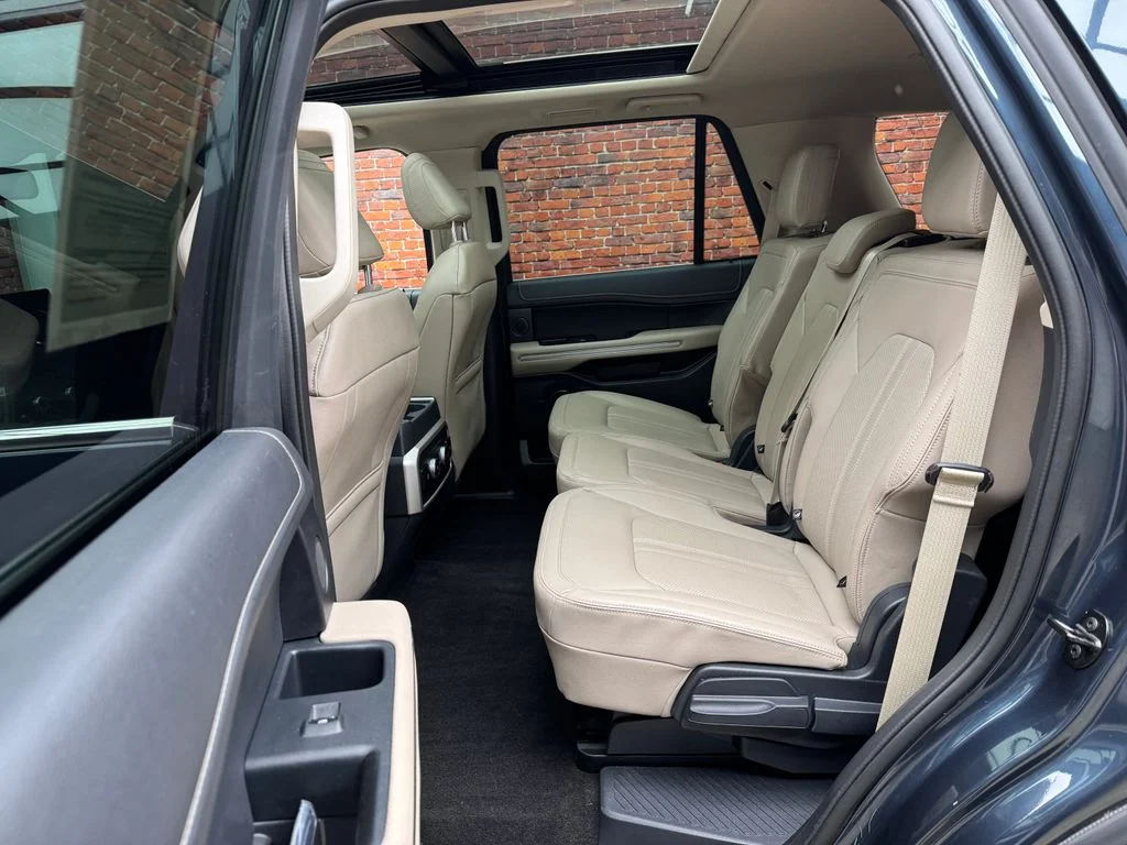 Used 2023 Ford Expedition - photo 15