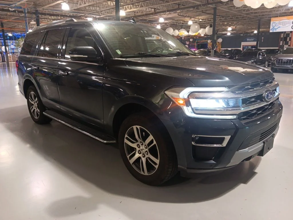 Used 2023 Ford Expedition - photo 9
