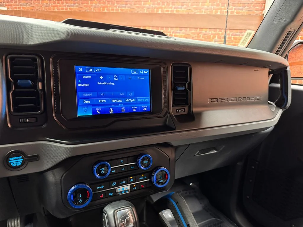 Used 2022 Ford Bronco - photo 8
