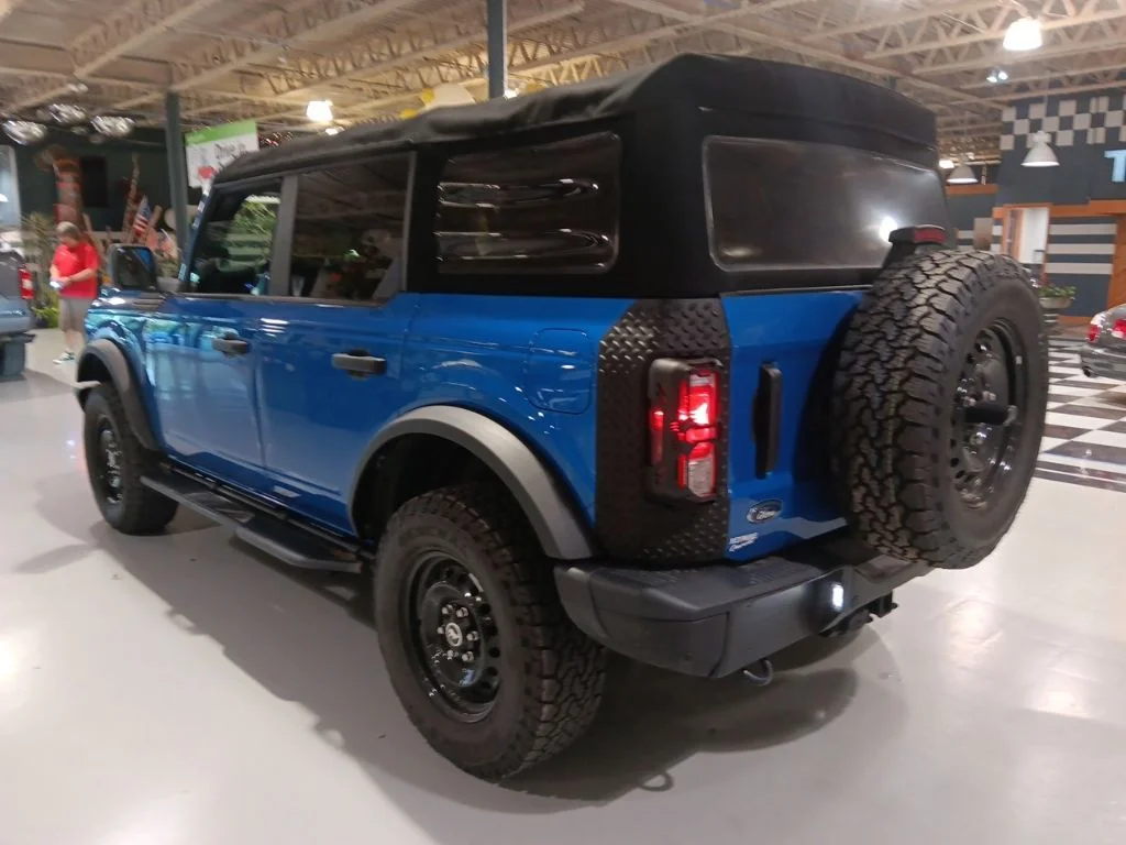 Used 2022 Ford Bronco - photo 9