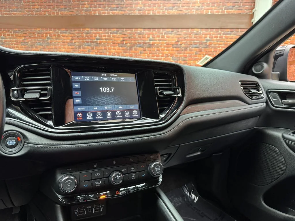 Used 2022 Dodge Durango - photo 2