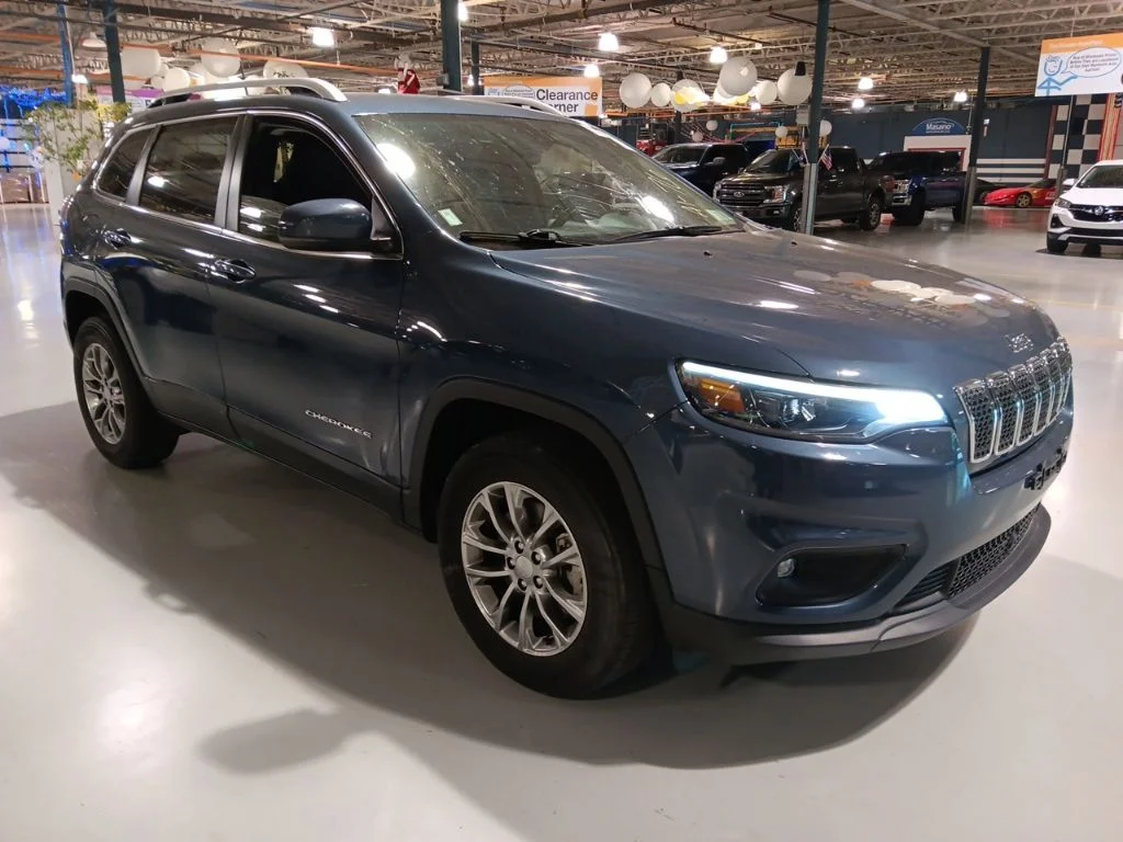 Used 2021 Jeep Cherokee - photo 5