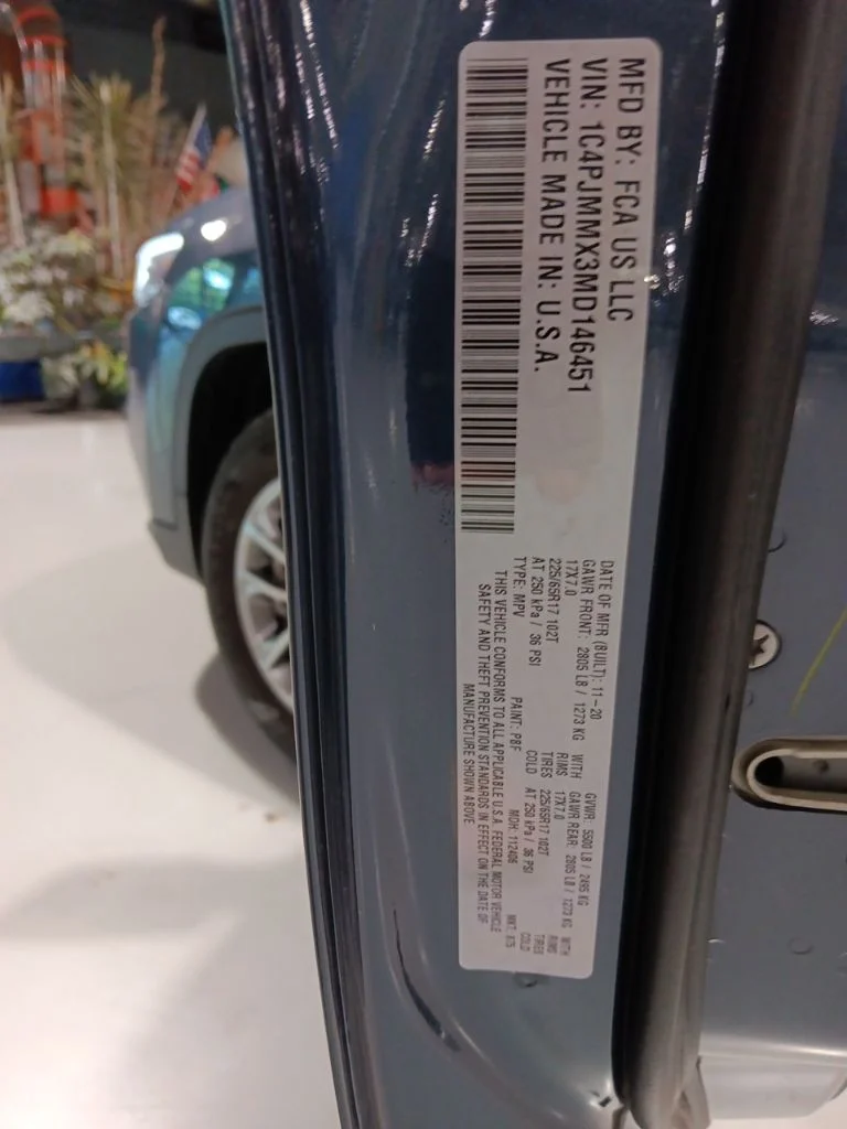 Used 2021 Jeep Cherokee - photo 11
