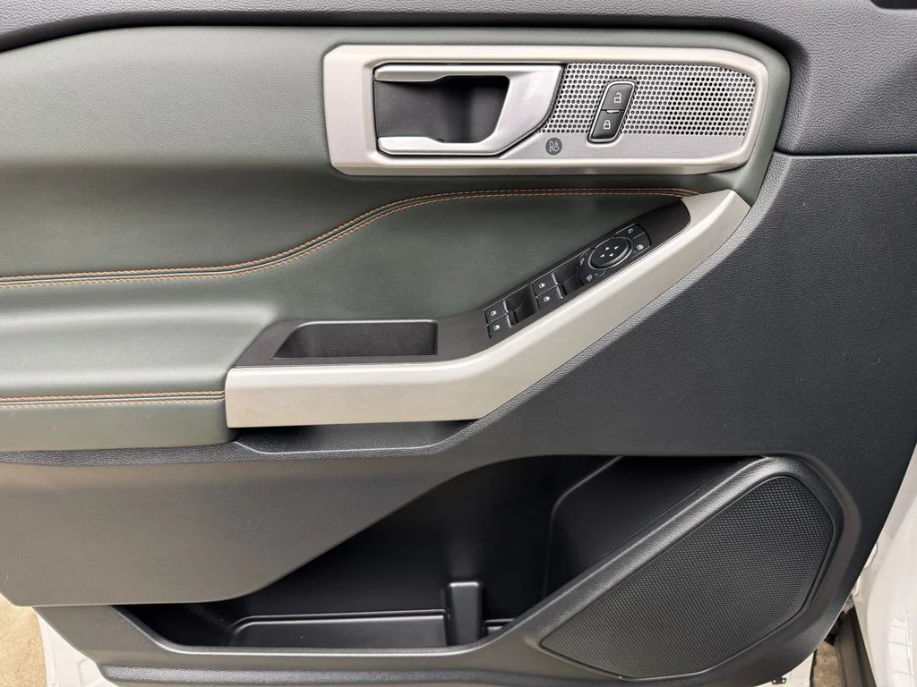 Used 2023 Ford Explorer - photo 28