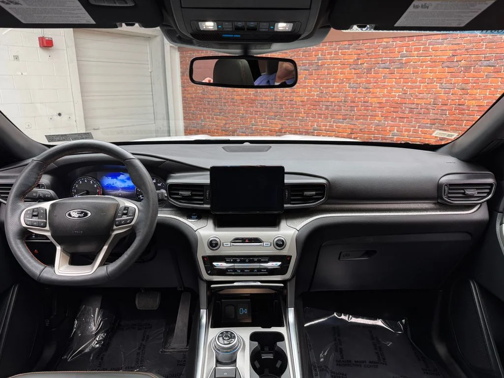 Used 2023 Ford Explorer - photo 30