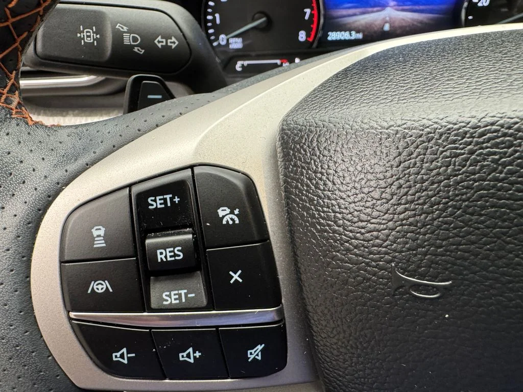 Used 2023 Ford Explorer - photo 32
