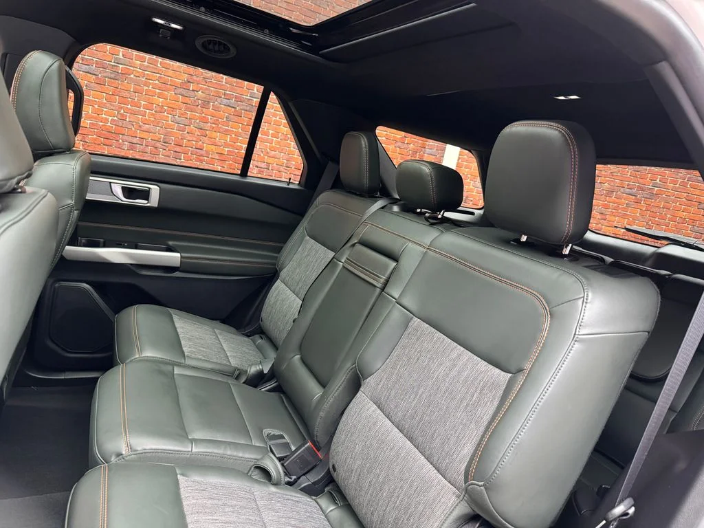 Used 2023 Ford Explorer - photo 6