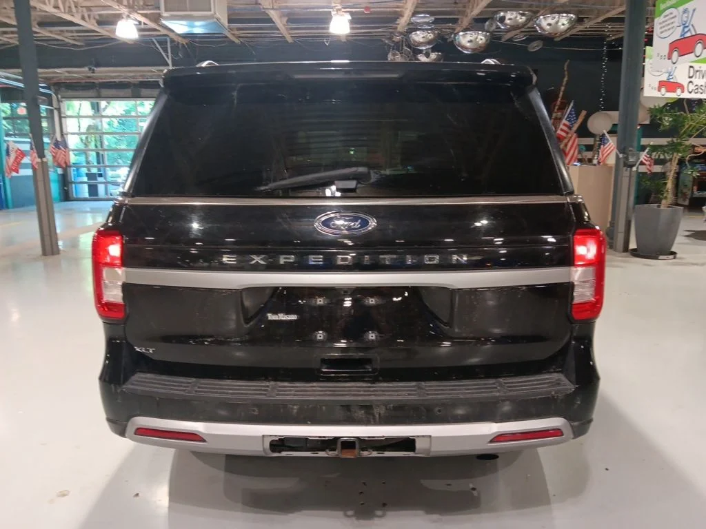 Used 2024 Ford Expedition - photo 8