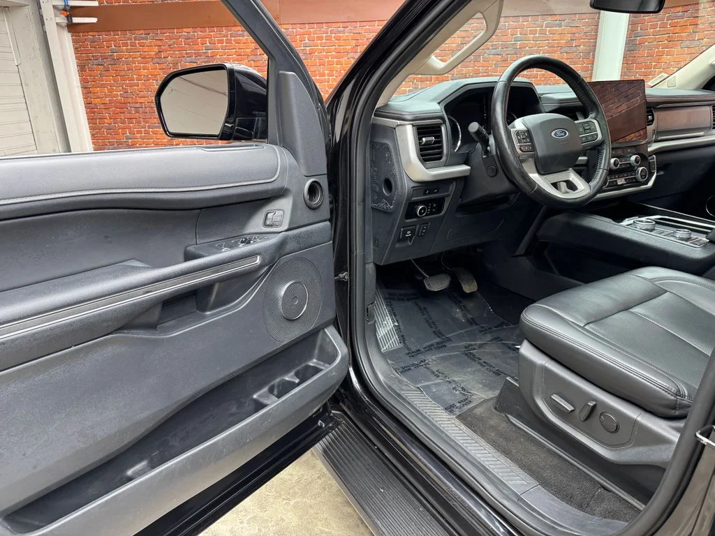 Used 2024 Ford Expedition - photo 10
