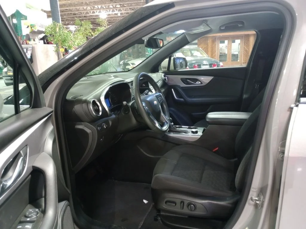 Used 2021 Chevrolet Blazer - photo 1