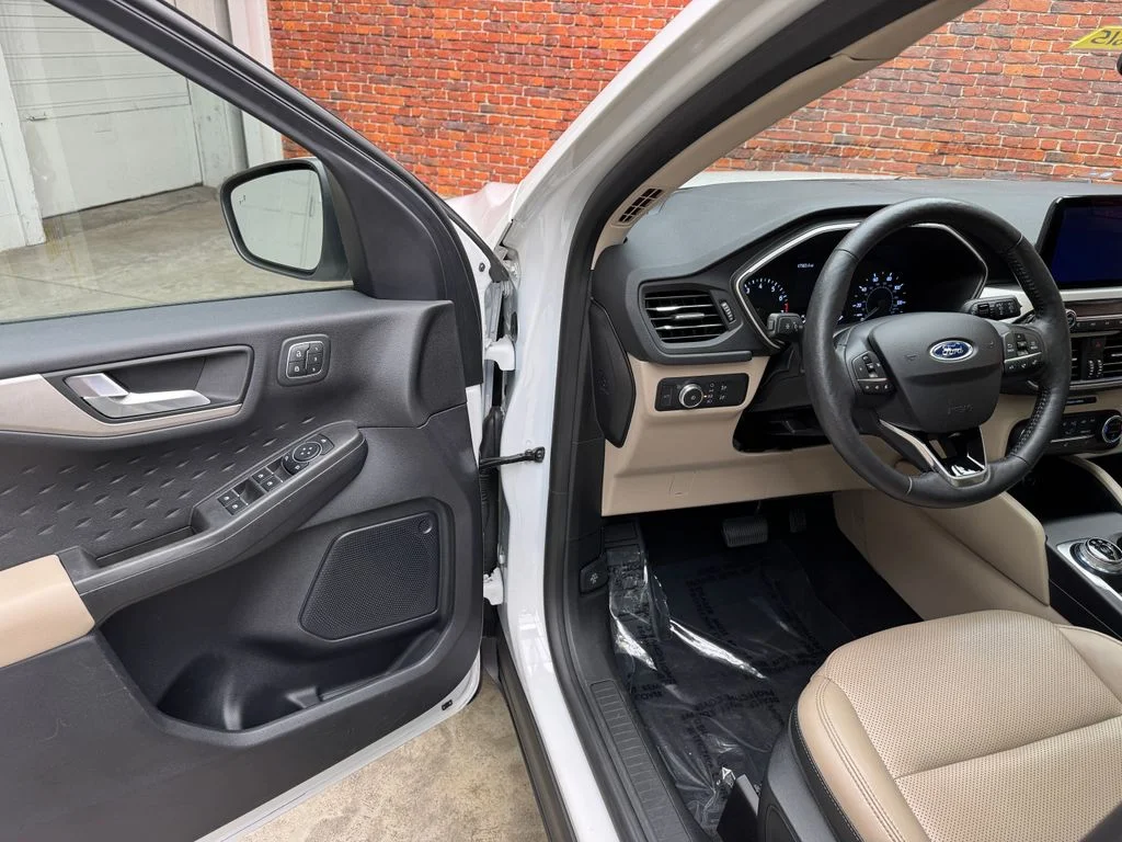 Used 2020 Ford Escape - photo 15