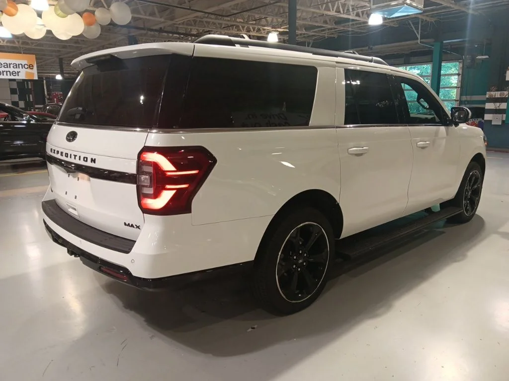 Used 2024 Ford Expedition MAX - photo 7