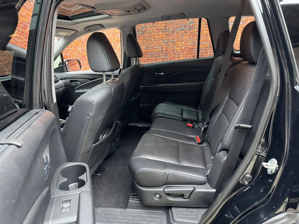 Used 2018 Honda Pilot - photo 12