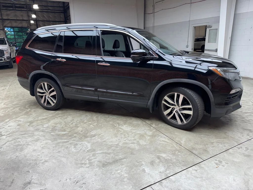 Used 2018 Honda Pilot - photo 7