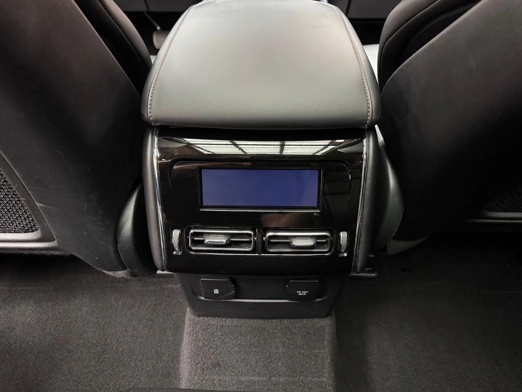Used 2022 Lincoln Aviator - photo 20