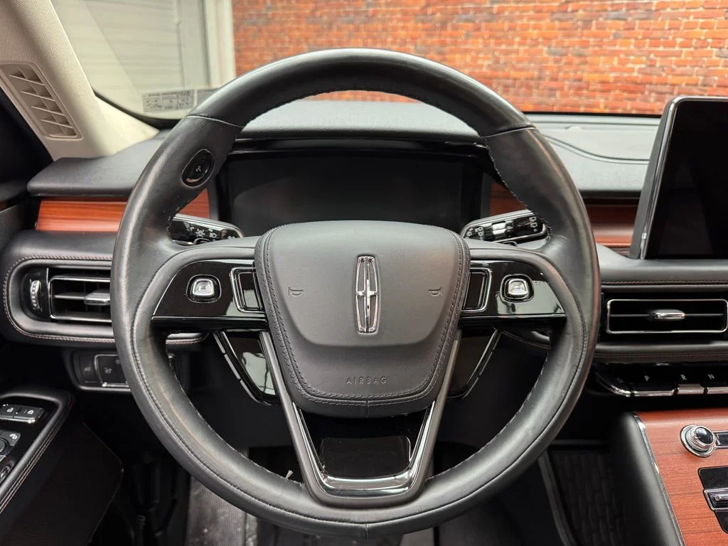 Used 2022 Lincoln Aviator - photo 22