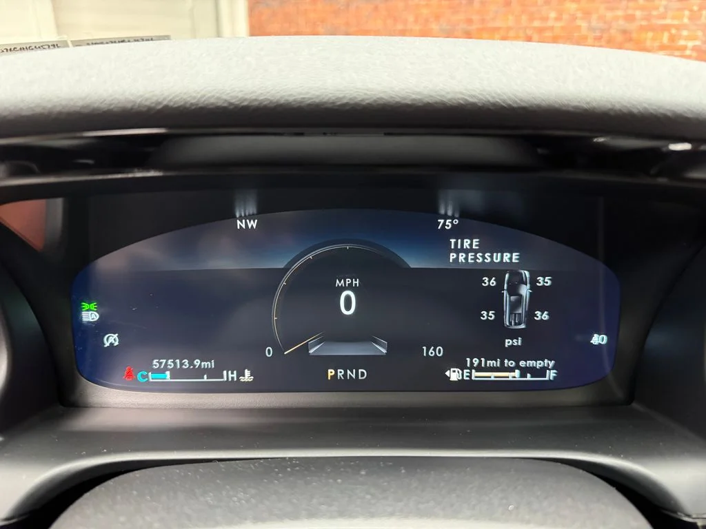 Used 2022 Lincoln Aviator - photo 25
