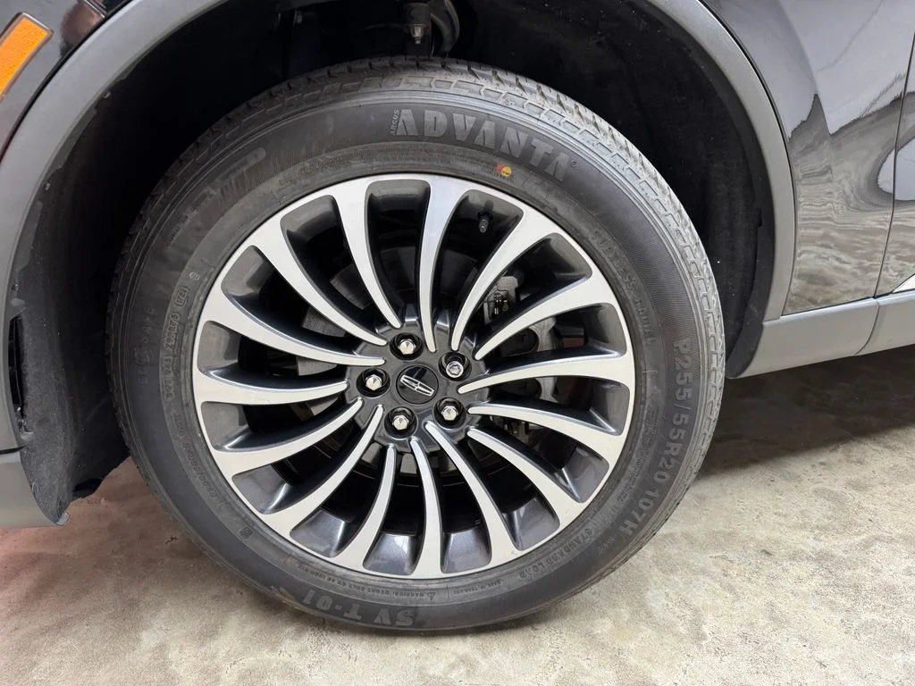 Used 2022 Lincoln Aviator - photo 36