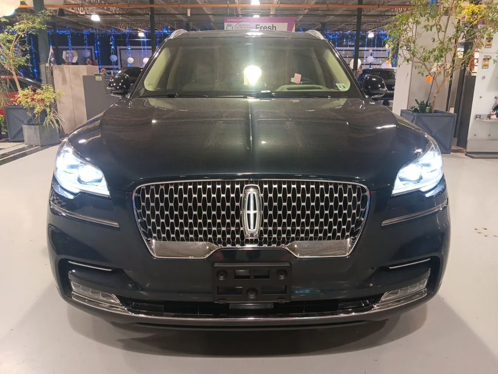 Used 2023 Lincoln Aviator - photo 9