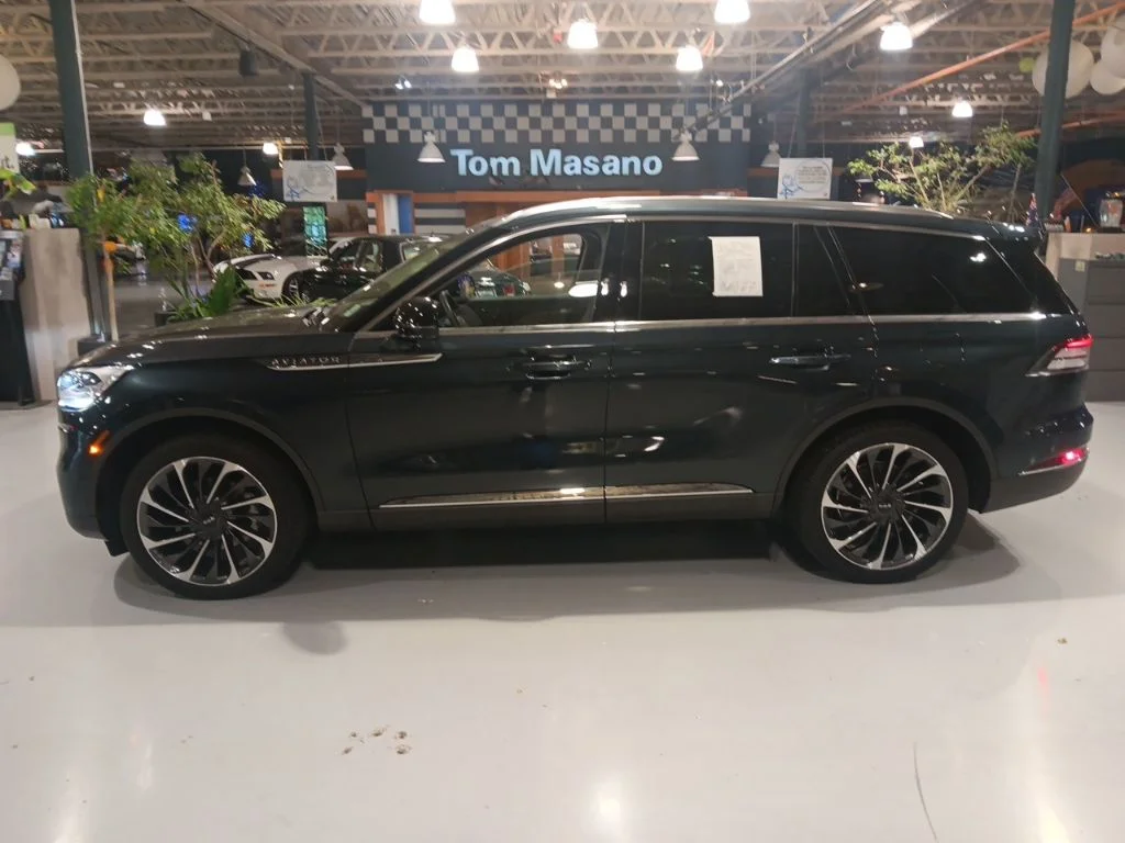 Used 2023 Lincoln Aviator - photo 15