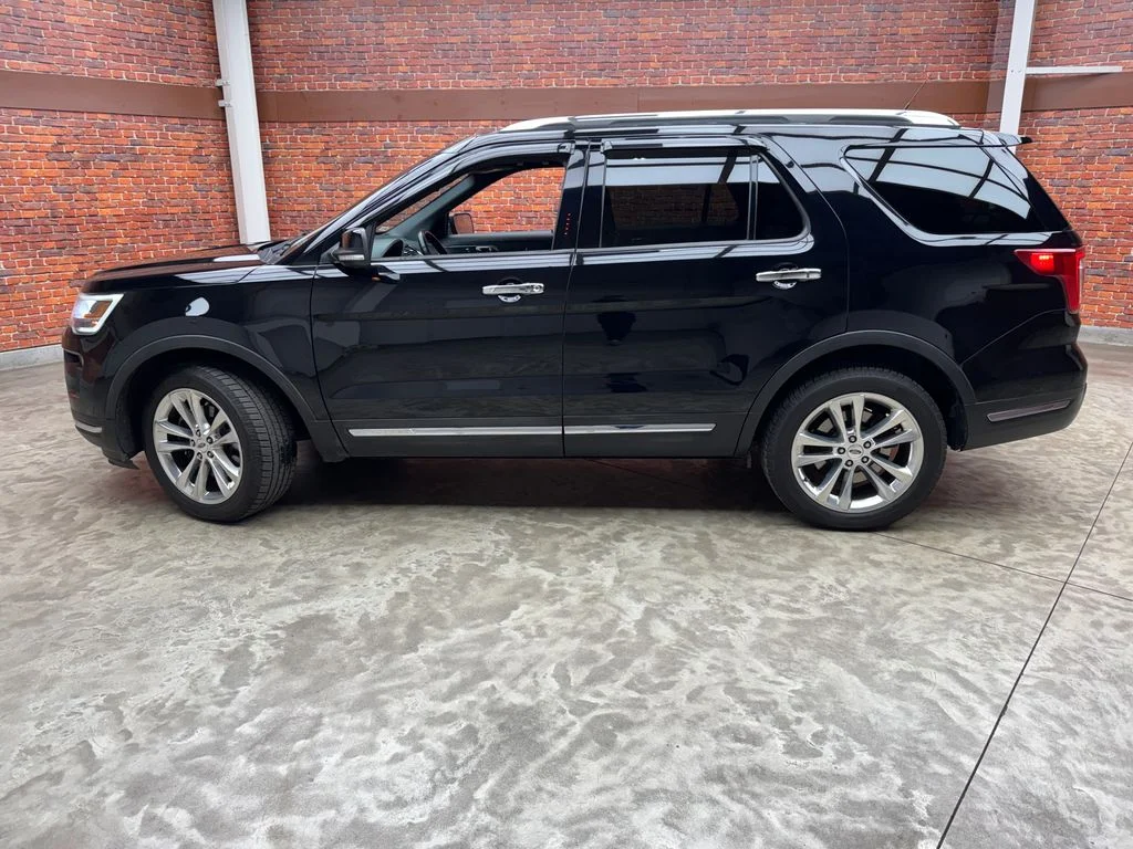 Used 2018 Ford Explorer - photo 1