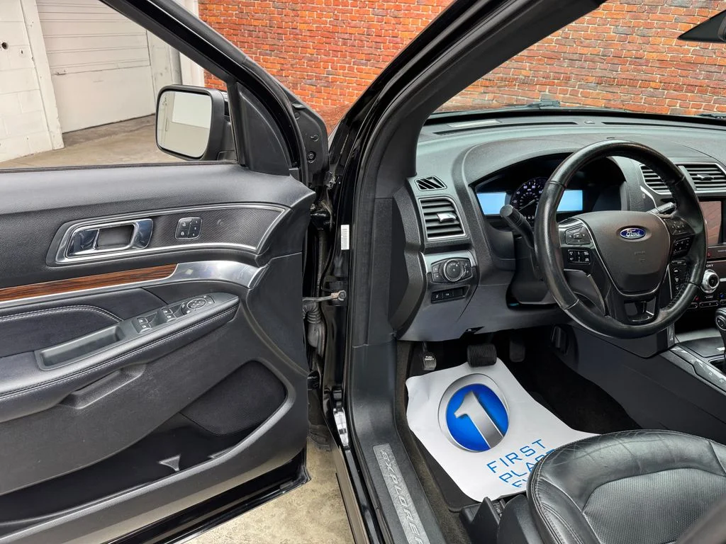 Used 2018 Ford Explorer - photo 10