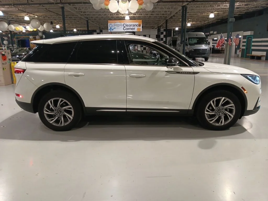 Used 2023 Lincoln Corsair - photo 6