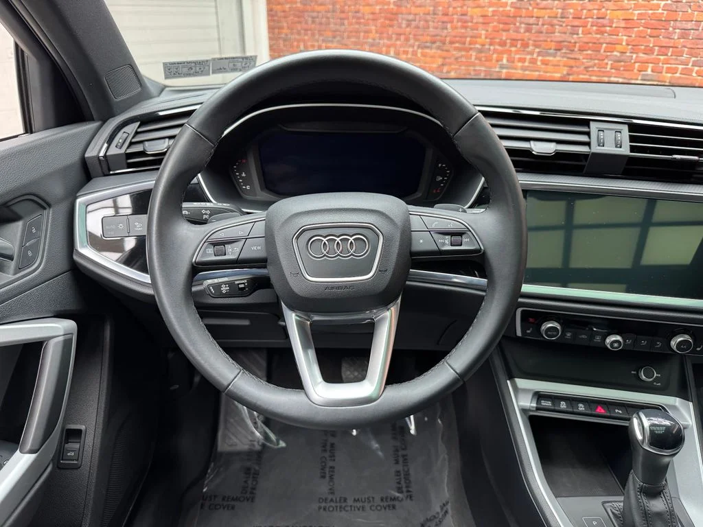 Used 2025 Audi Q3 - photo 15