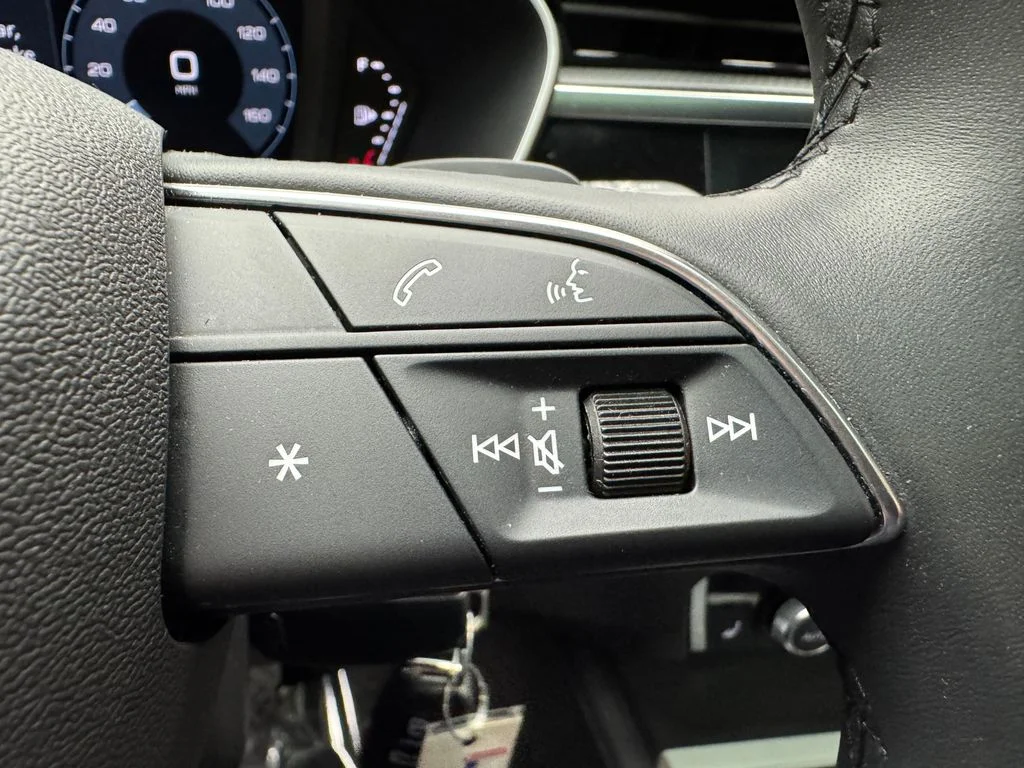 Used 2025 Audi Q3 - photo 17