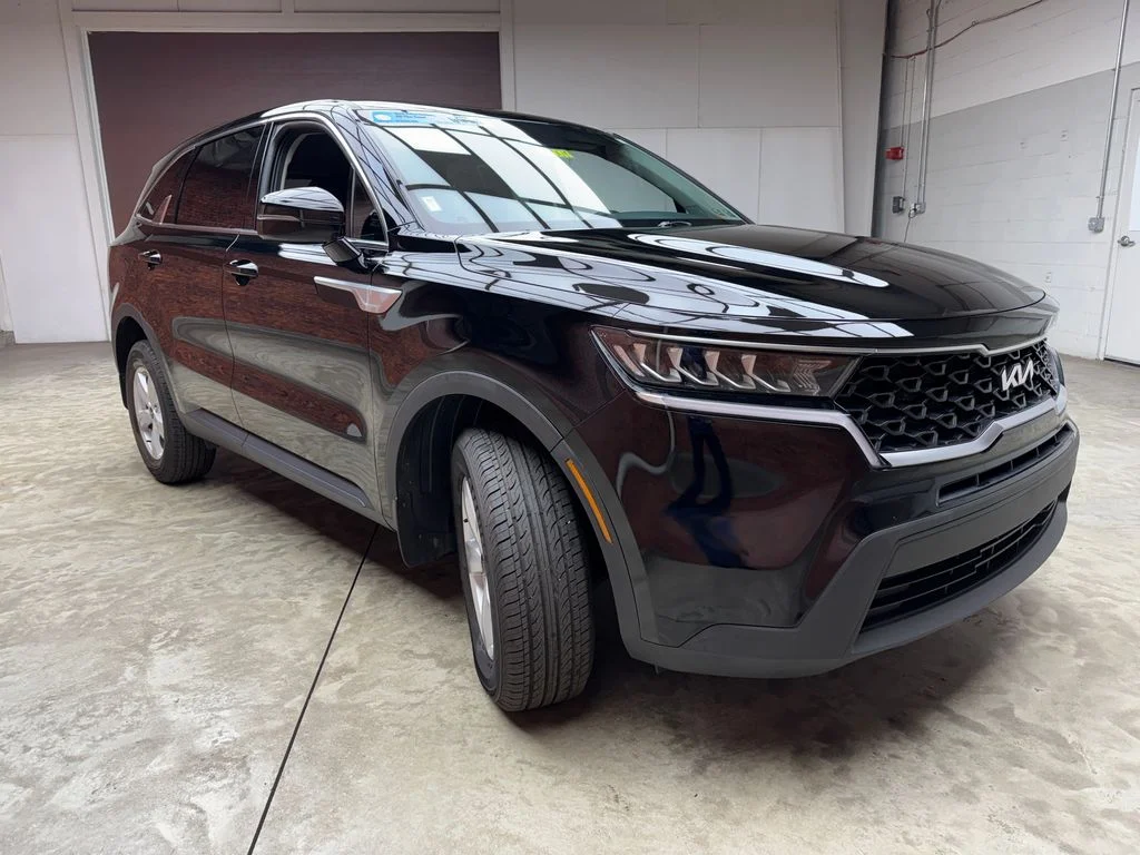 Used 2023 Kia Sorento - photo 1