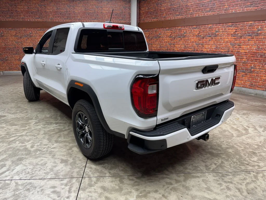 Used 2024 GMC Canyon - photo 1