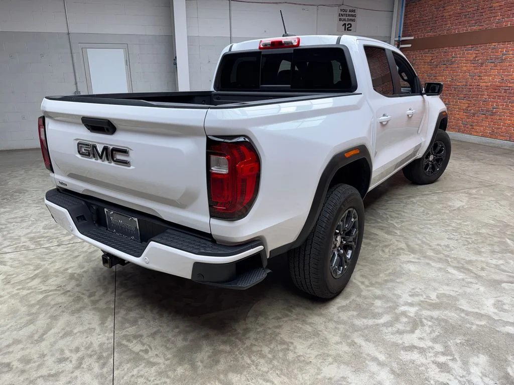 Used 2024 GMC Canyon - photo 1