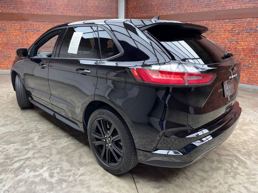 Used 2023 Ford Edge - photo 1