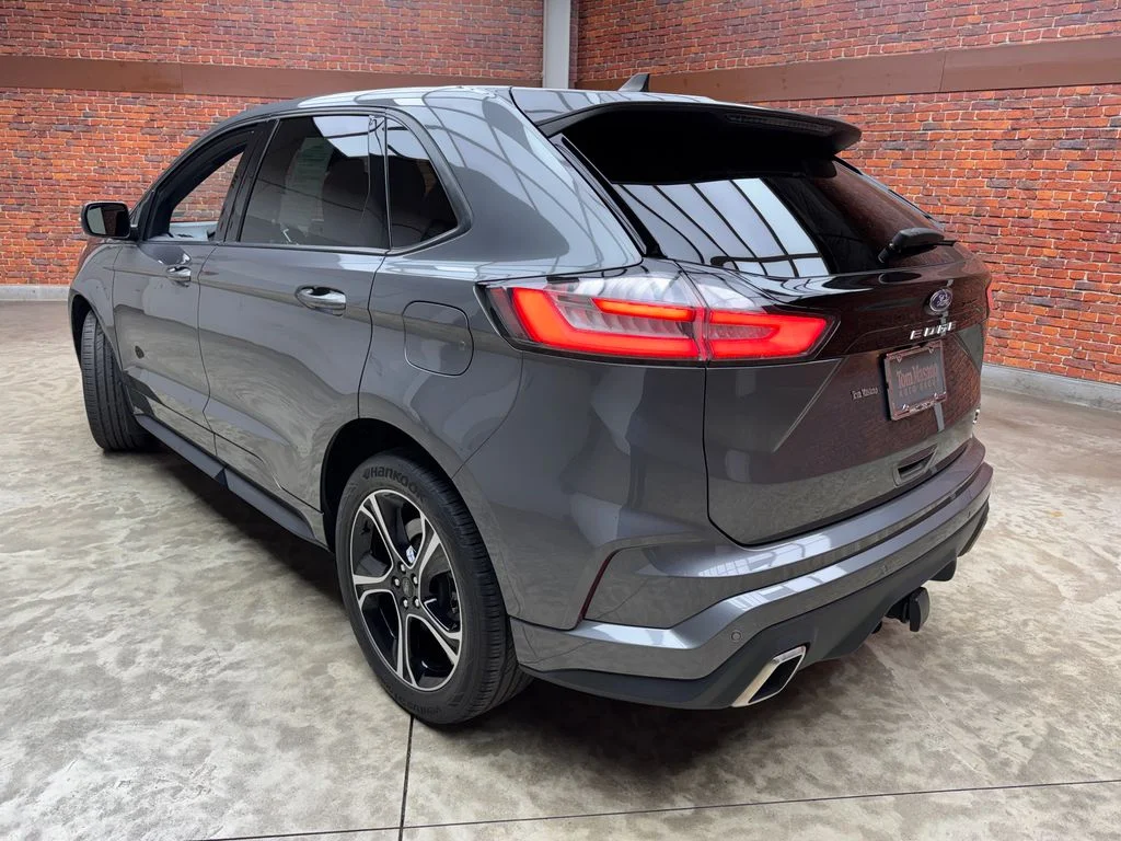 Used 2023 Ford Edge - photo 1