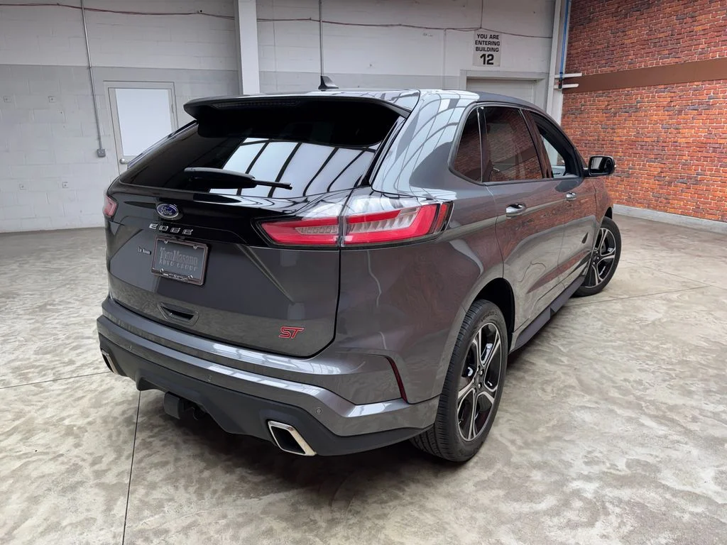 Used 2023 Ford Edge - photo 1