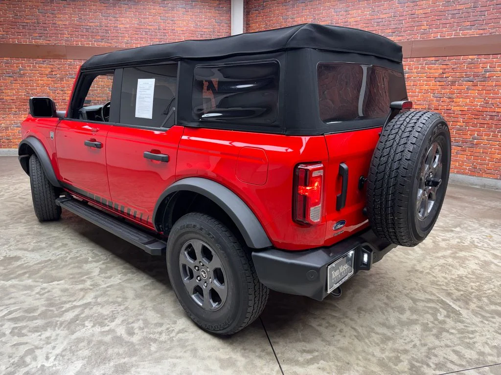 Used 2023 Ford Bronco - photo 1
