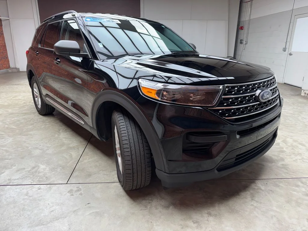 Used 2024 Ford Explorer - photo 1