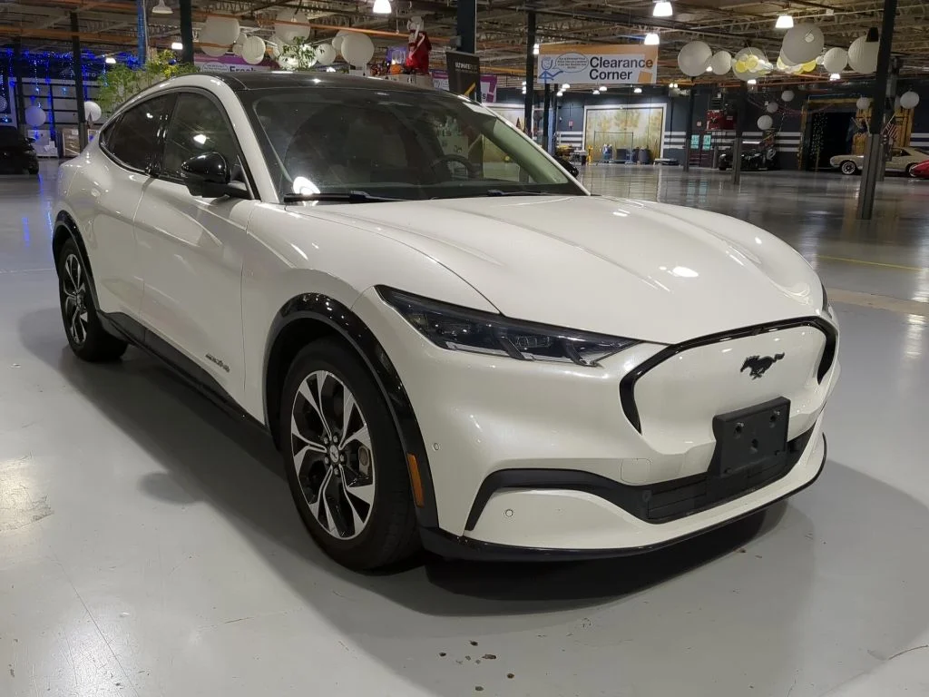 Used 2021 Ford Mustang Mach-E - photo 2
