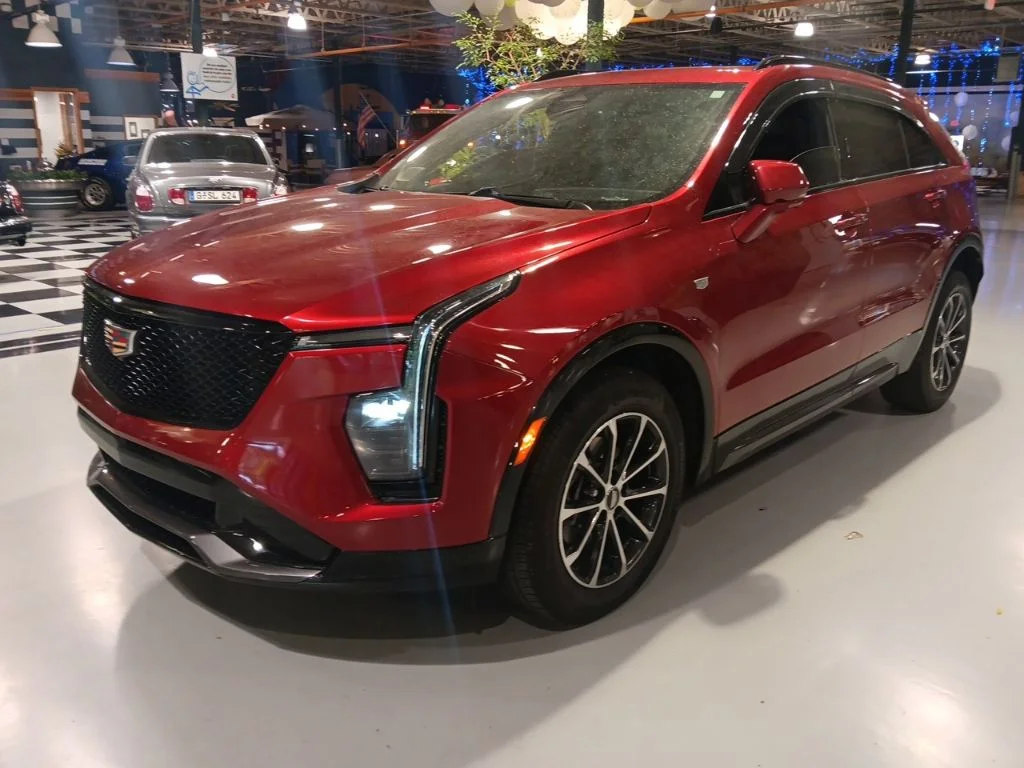 Used 2024 Cadillac XT4 - photo 1
