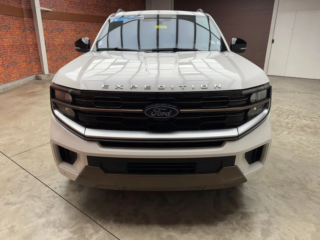 Used 2025 Ford Expedition MAX - photo 1