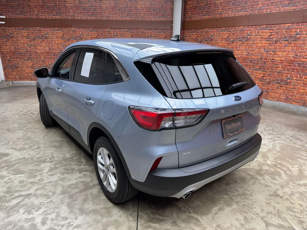Used 2022 Ford Escape - photo 1
