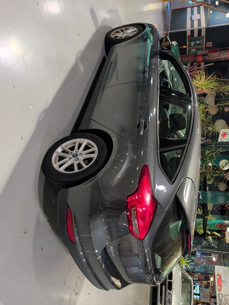 Used 2017 Ford Focus - photo 2