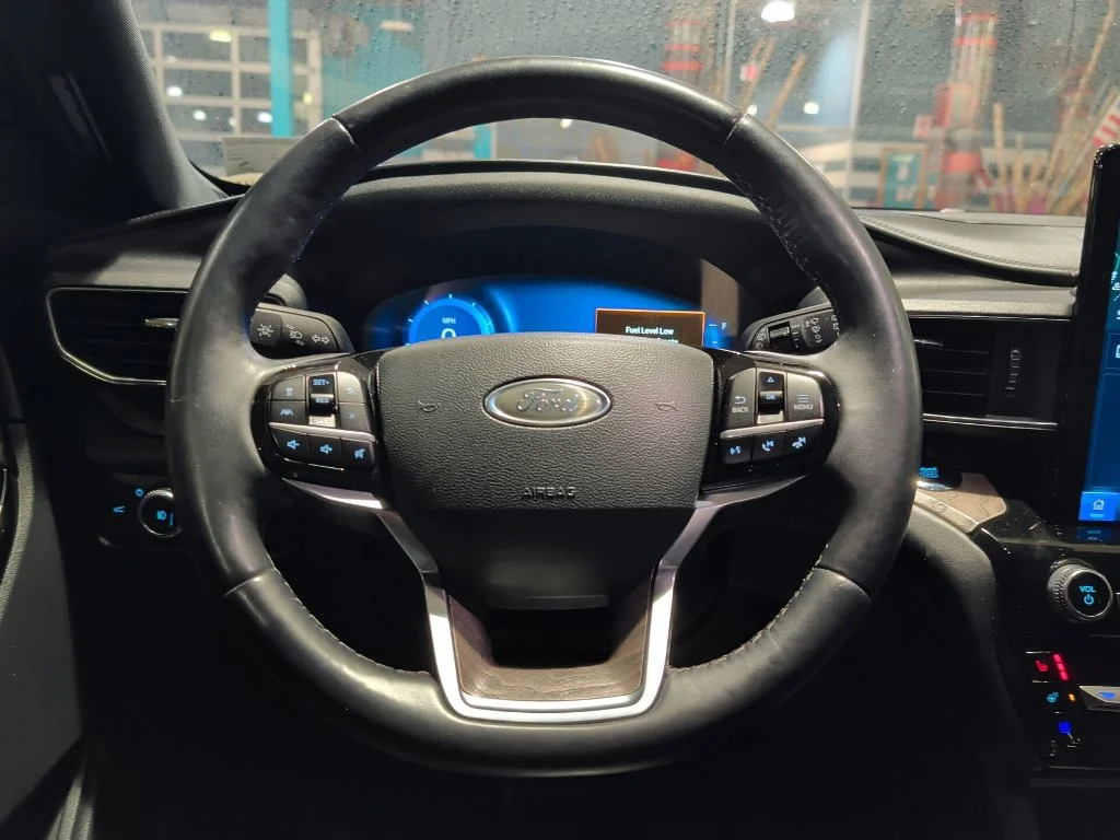 Used 2022 Ford Explorer - photo 1