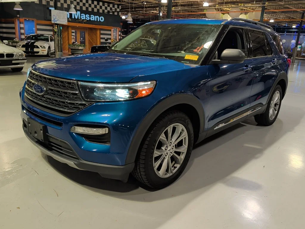 Used 2022 Ford Explorer - photo 1