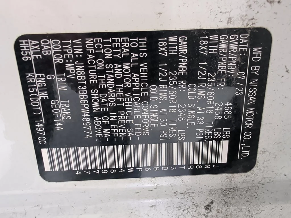 Used 2023 Nissan Rogue - photo 2