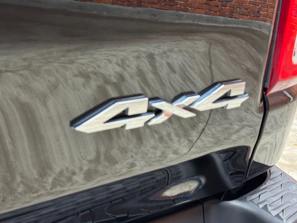 Used 2022 Ram 1500 - photo 2