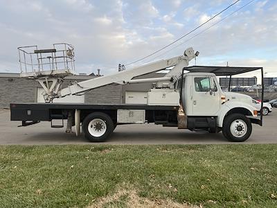Used 2001 International 4900 boom 4x2 Crane Body for sale #1CW8284 - photo 2